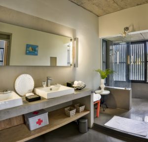 Villa CASITA bathroom first floor