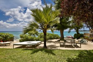 Villa CASITA garden beach front