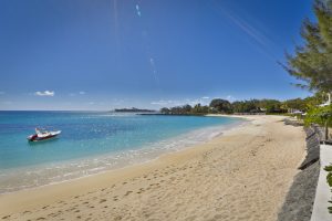 Villa CASITA beach front